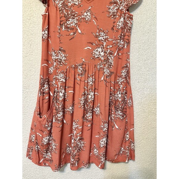 GARNET HILL muted coral Floral Viscose Short Sleeve Dress - 6 - Picture 8 of 11